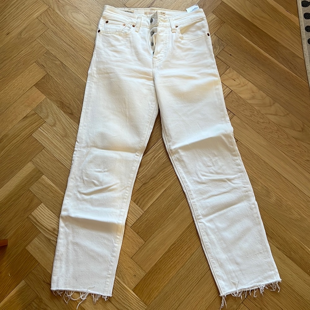 Levi’s Wedgie Straight White